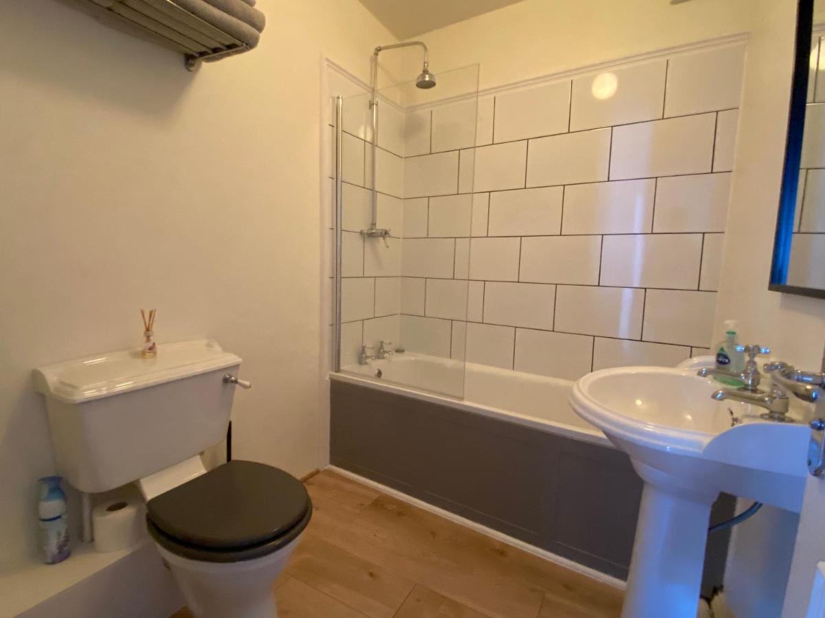 15 Queen Street, Flat 2 울버스톤 외부 사진